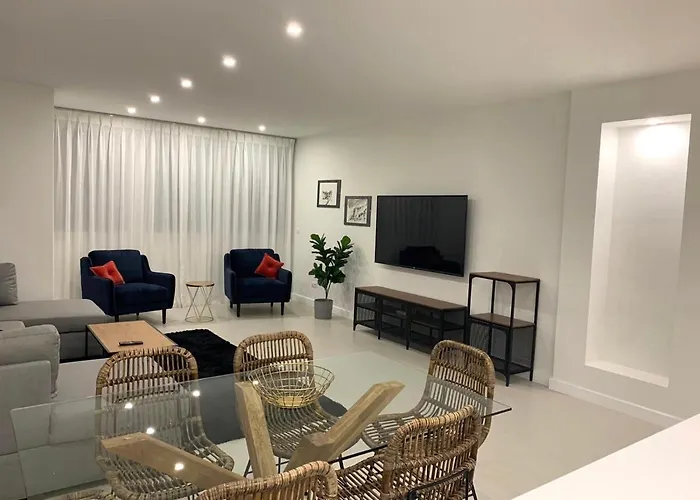 Playas Del Duque - Puerto Banus - *